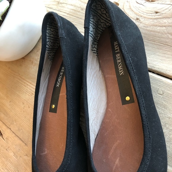 Matt Bernson Waverly Cap Toe Ballet Flats Black suede Size 7M. - Picture 10 of 12